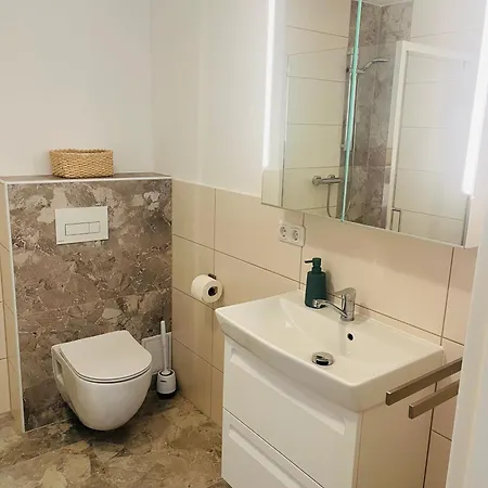 Billys Apartment, Renoviert, Parkplatz, Netflix Appartamento *