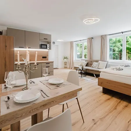 Billys Apartment, Renoviert, Parkplatz, Netflix * Altmuenster