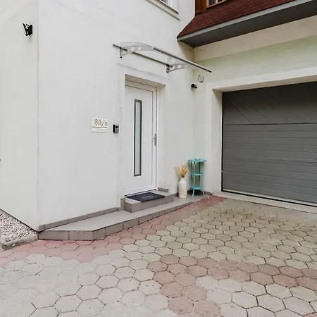 Billys Apartment, Renoviert, Parkplatz, Netflix Apartment